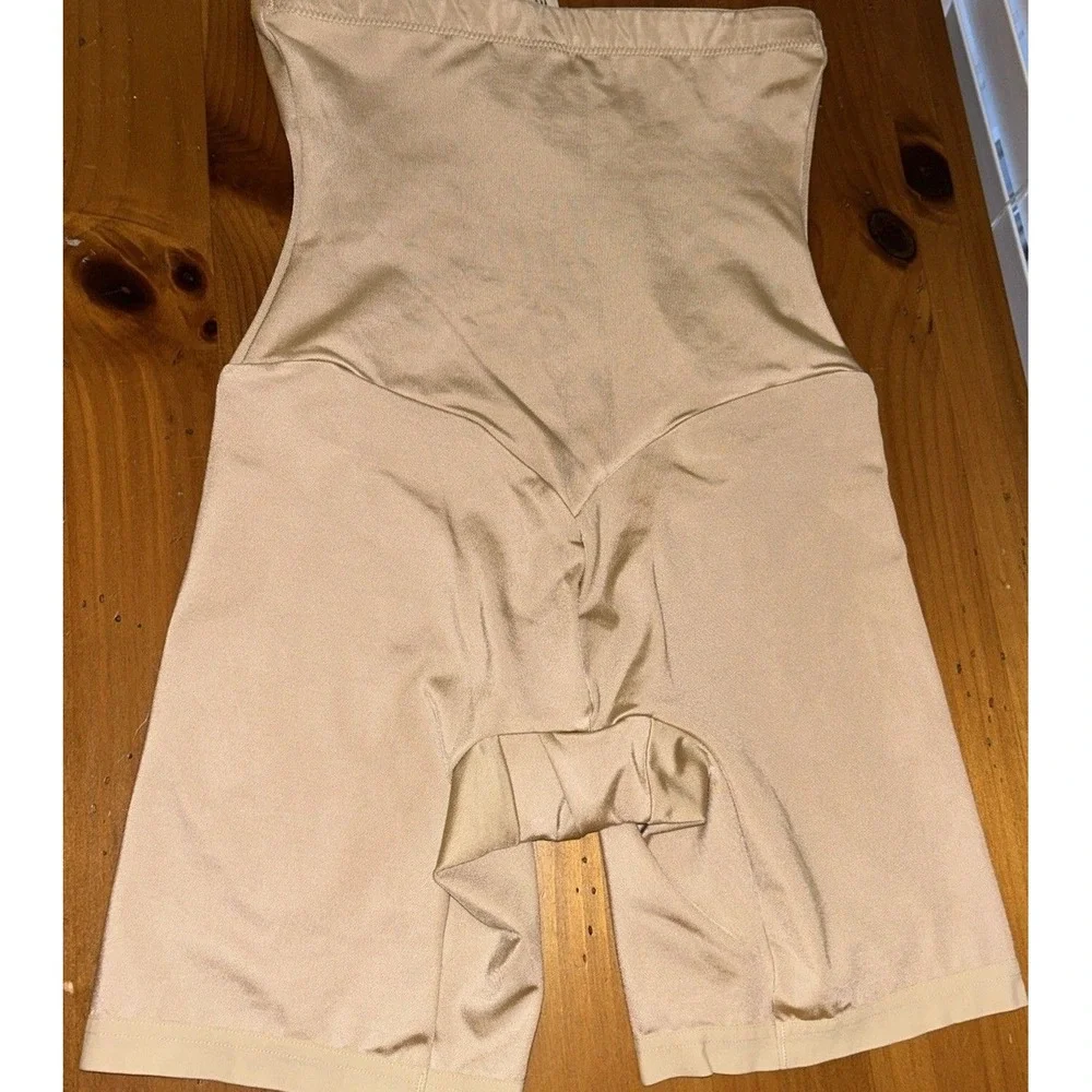 Maidenform NWT Vintage Chic‎ Hi-Waist Thighslimmer Nude Shapewear Compression